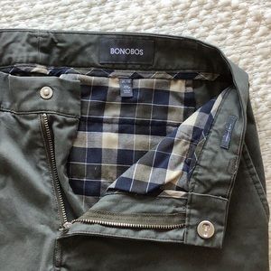 Bonobos slim straight chinos in olive.